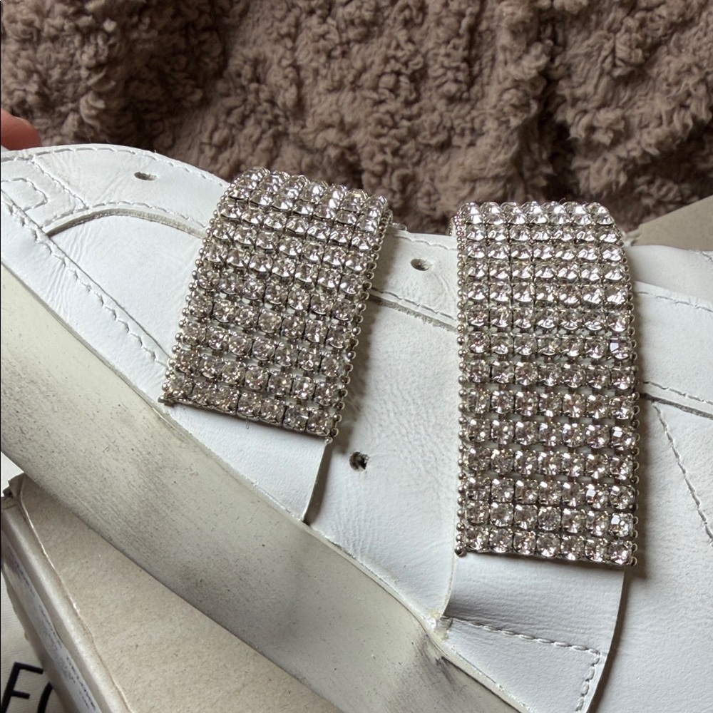 Golden Goose White Sneakers with Silver Accents - Picture 11 of 14